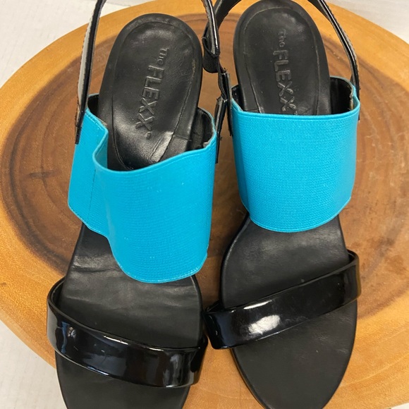 The FLEXX Colorblock Heels - Picture 4 of 12